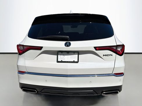 Used 2024 Acura MDX FWD w/ Technology Package image 4