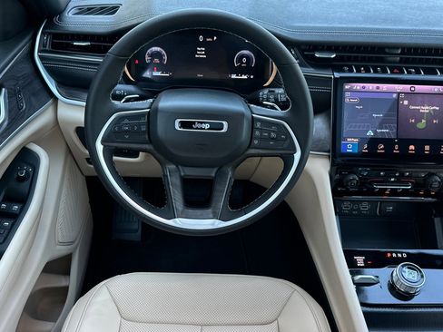 New 2025 Jeep Grand Cherokee L Limited w/ Luxury Tech Group II image 14