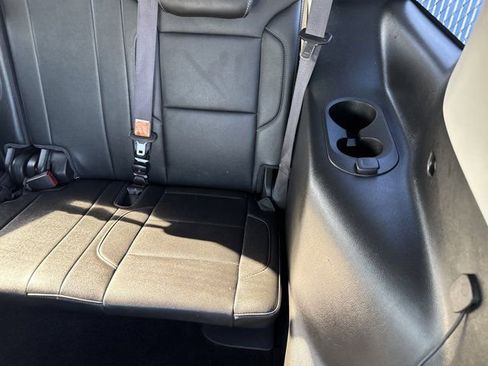 Used 2017 GMC Yukon SLT w/ Open Road Package RWD image 15