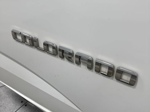 Used 2018 Chevrolet Colorado W/T w/ WT Convenience Package image 10