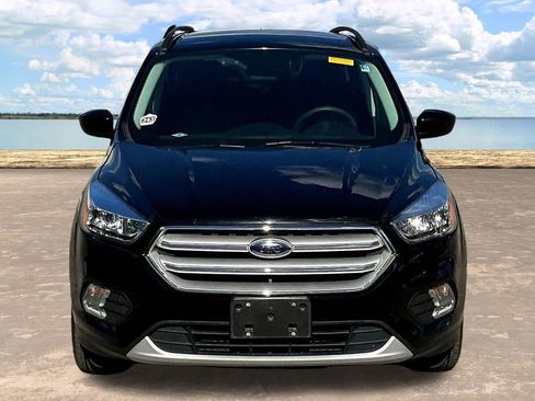 Used 2018 Ford Escape SE image 4