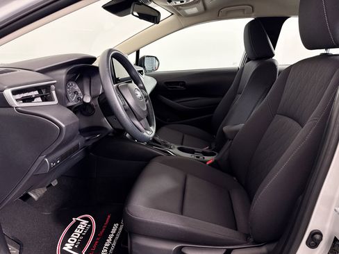 Used 2024 Toyota Corolla LE image 17
