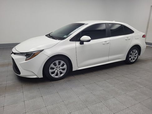Used 2023 Toyota Corolla LE image 2