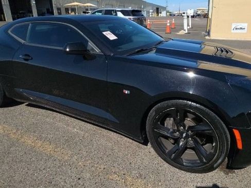 Used 2019 Chevrolet Camaro SS RWD image 1