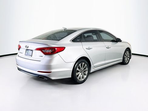 Used 2017 Hyundai Sonata Sport w/ Value Edition Package 02 FWD image 9