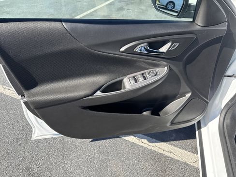 Used 2024 Chevrolet Malibu LT image 22