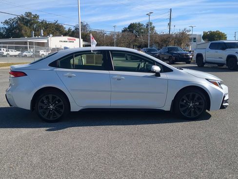 Used 2024 Toyota Corolla SE image 12