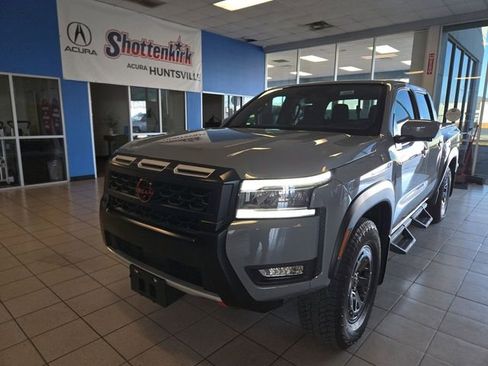 Used 2025 Nissan Frontier PRO-4X w/ Pro Convenience Package AWD/4WD image 1