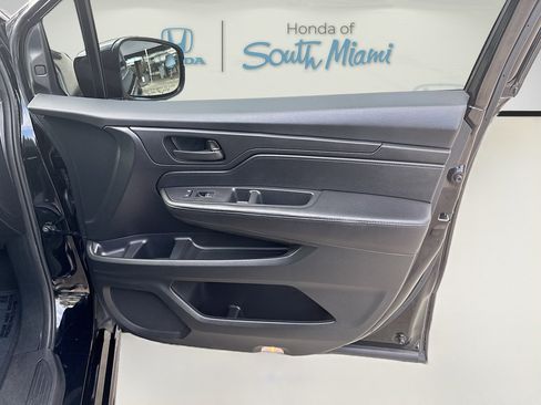 Certified 2024 Honda Odyssey Sport image 33