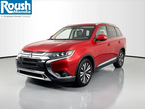 Used 2019 Mitsubishi Outlander SEL image 1