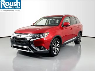 Used 2019 Mitsubishi Outlander SEL video 1