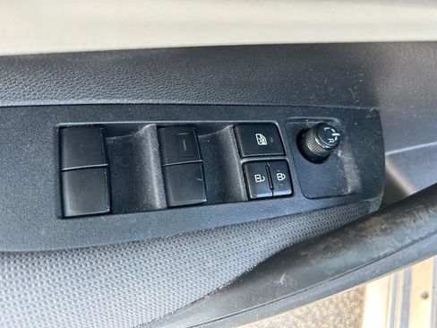 Used 2020 Toyota Corolla LE w/ LE Convenience Package image 15