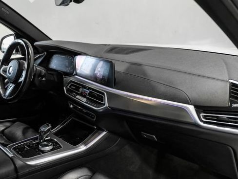 Used 2020 BMW X5 M50i w/ Premium Package AWD/4WD image 16