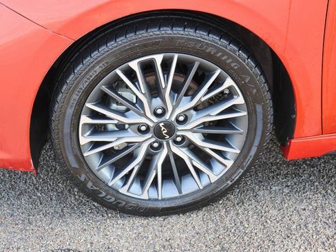 Used 2022 Kia Forte GT-Line w/ GT-Line Premium Package image 7