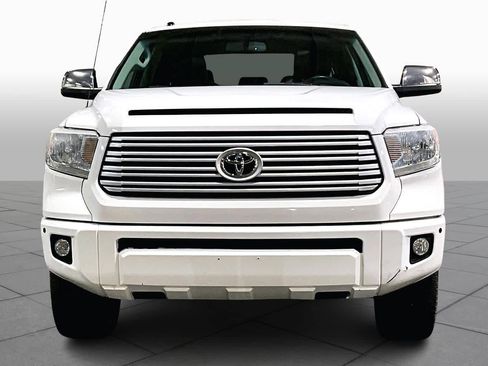 Used 2017 Toyota Tundra Platinum image 3
