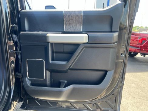 Used 2018 Ford F250 Lariat w/ Lariat Ultimate Package AWD/4WD image 54