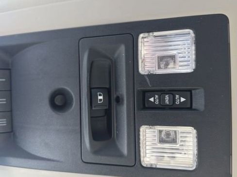 Used 2018 RAM 3500 Laramie AWD/4WD image 17