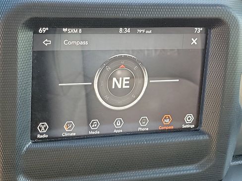 Used 2019 Jeep Wrangler Unlimited Sahara image 17