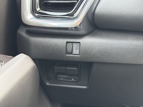 New 2026 GMC Canyon Elevation w/ Convenience Package image 24