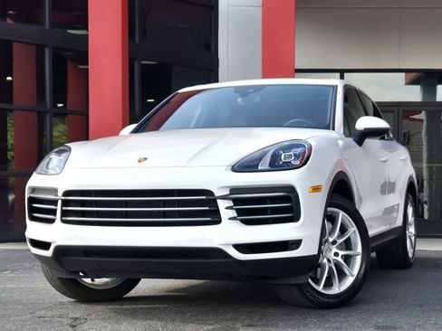 Used 2019 Porsche Cayenne image 2