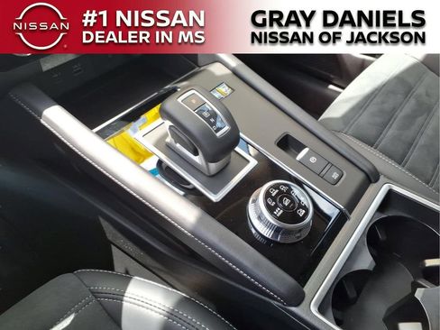 New 2026 Nissan Rogue SL AWD/4WD image 19