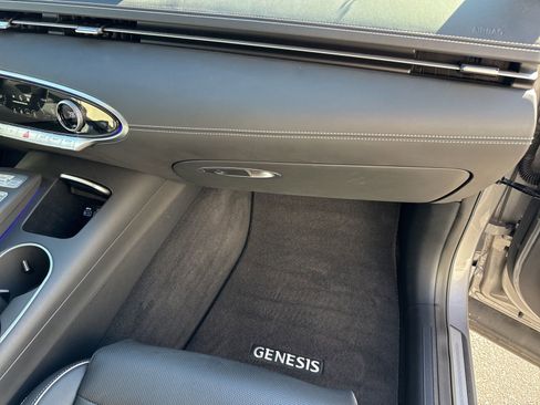 Used 2025 Genesis Electrified GV70 Advanced w/ Prestige Package image 40