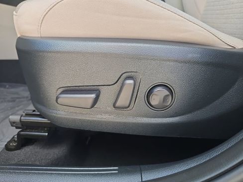 Used 2024 Kia Soul EX image 18