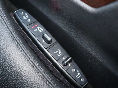 Used 2013 Mercedes-Benz E 350 Sedan image 31