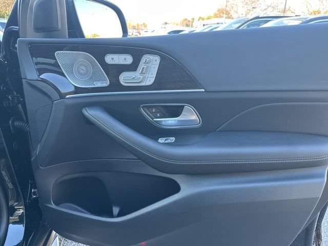 Used 2025 Mercedes-Benz GLS 450 4MATIC image 35