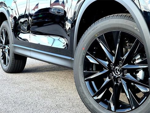 New 2025 MAZDA CX-5 Carbon Edition image 2