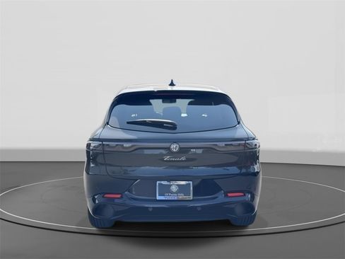 New 2025 Alfa Romeo Tonale w/ Premium Package image 5