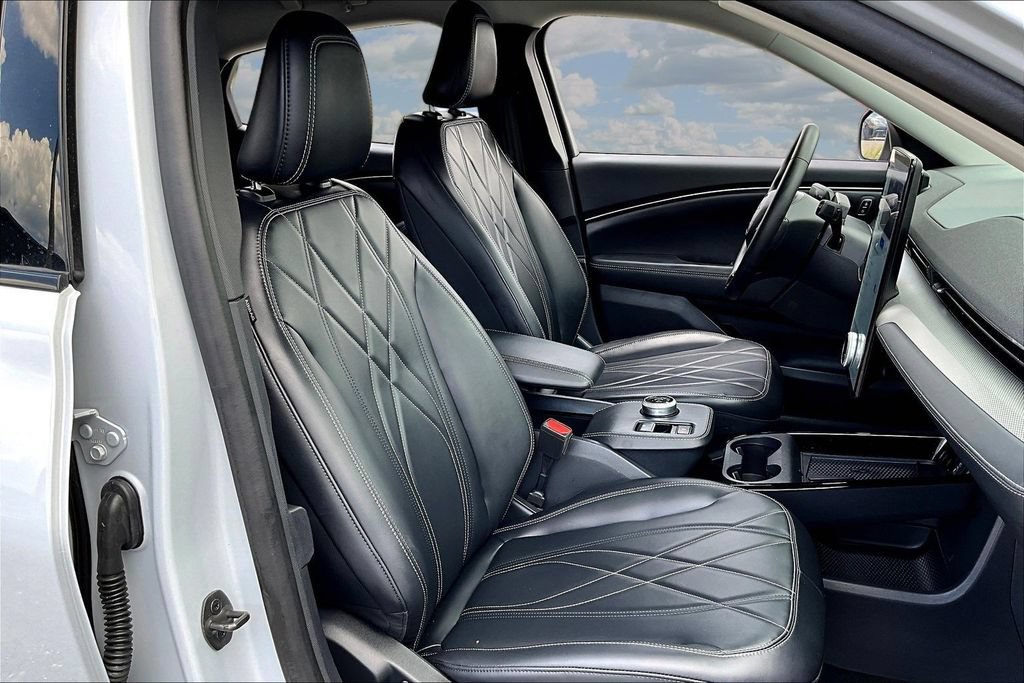 Used 2023 Ford Mustang Mach-E Select RWD image 29