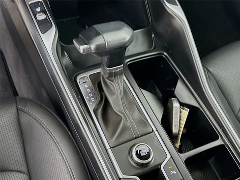 Certified 2025 Kia Sorento EX FWD image 18