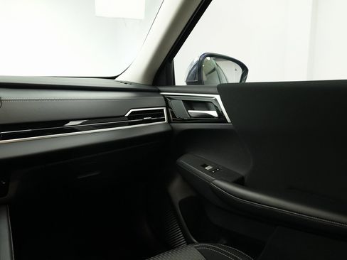 Used 2025 Mitsubishi Outlander ES image 29