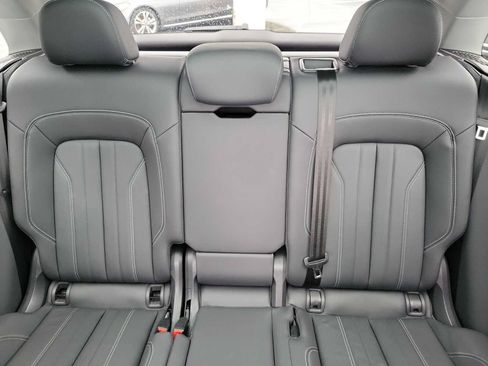Certified 2023 Audi Q5 2.0T Premium w/ Convenience Package AWD/4WD image 6