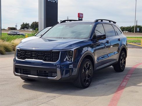 New 2025 Kia Sorento SX image 2