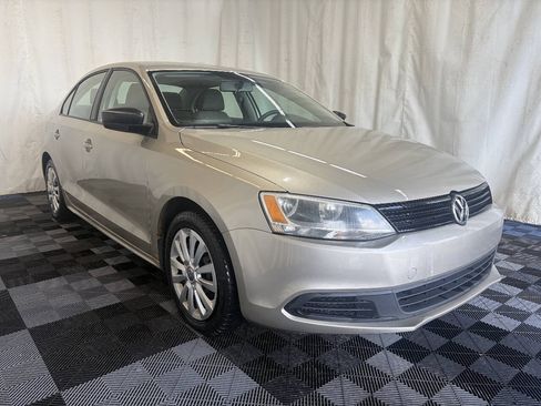 Used 2014 Volkswagen Jetta S FWD image 3