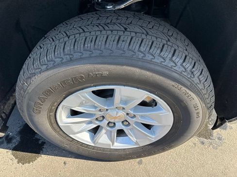 Used 2025 Chevrolet Silverado 1500 LT RWD image 31
