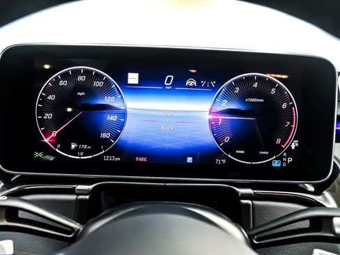 Certified 2025 Mercedes-Benz S 580 4MATIC Sedan image 21