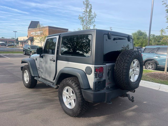 Used 2016 Jeep Wrangler Sport w/ Mopar Black Appearance Group AWD/4WD image 7