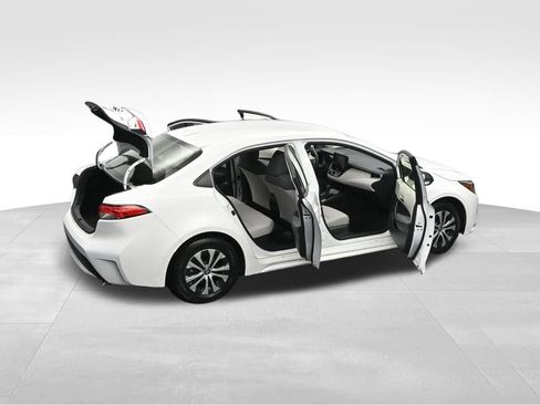 Used 2022 Toyota Corolla LE FWD image 41