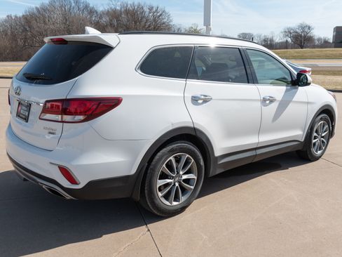 Used 2017 Hyundai Santa Fe Limited w/ Cargo Package AWD/4WD image 22