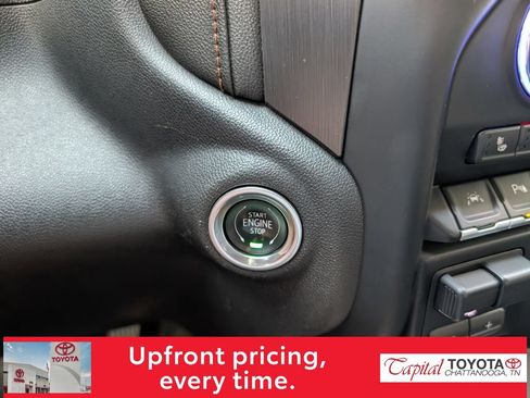 Used 2019 GMC Sierra 1500 AT4 w/ AT4 Premium Package AWD/4WD image 24