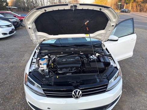 Used 2014 Volkswagen Jetta SE image 14