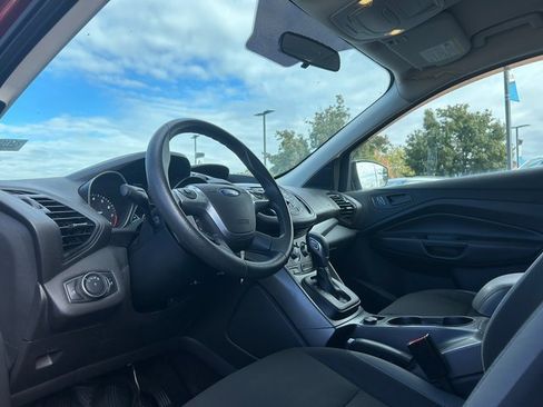 Used 2016 Ford Escape S w/ Equipment Group 101A image 22