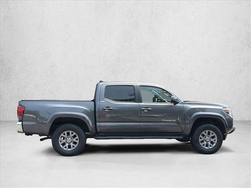 Used 2019 Toyota Tacoma SR5 RWD image 4