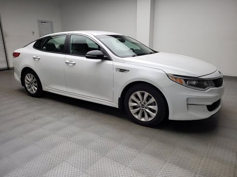 Used 2018 Kia Optima LX w/ 17" Alloy Wheels Package image 11