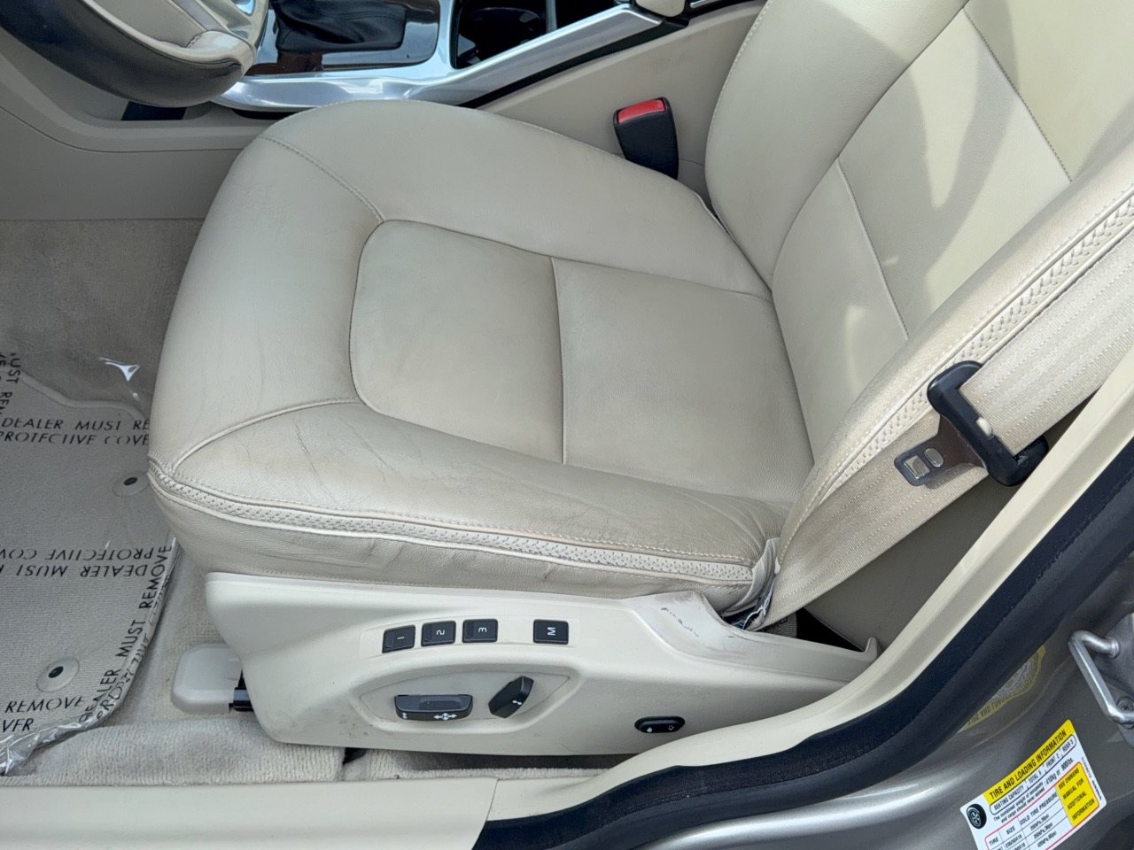 Used 2016 Volvo XC70 T5 Platinum w/ Protection Package FWD image 16