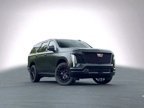 Used 2026 Cadillac Escalade Platinum Sport AWD/4WD image 2