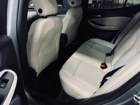 Used 2023 Buick Encore GX Preferred w/ Cold Weather Comfort Package image 18